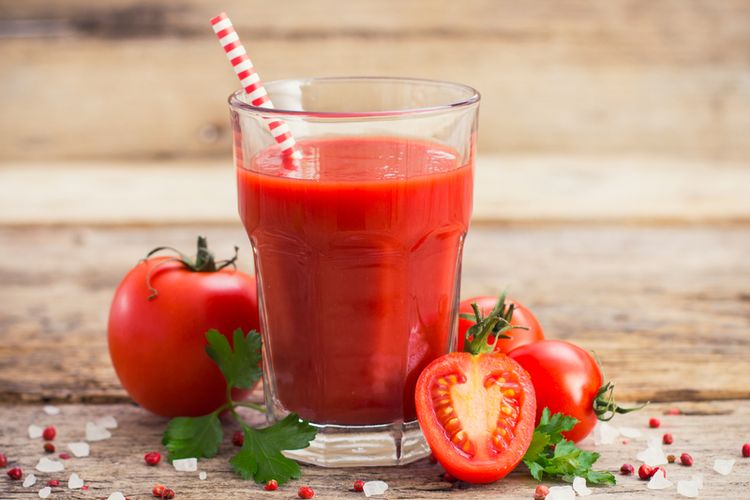 minuman yang baik untuk kulit, minuman yang baik untuk kesehatan kulit, minuman untuk kulit glowing, rektor korea selatan awet muda, minuman untuk kulit, minuman untuk kulit cantik, minuman buat kulit, minuman buat kulit sehat, minuman baik untuk kulit, Video Rektor Korea Selatan Awet Muda Jadi Viral, Ini 8 Minuman yang Baik untuk Kulit, 1. Jus jeruk, 2. Jus kiwi, 3. Jus tomat, 4. Air kelapa, 5. Teh hijau, 6. Jus mentimun, 7. Jus wortel, 8. Jus nanas