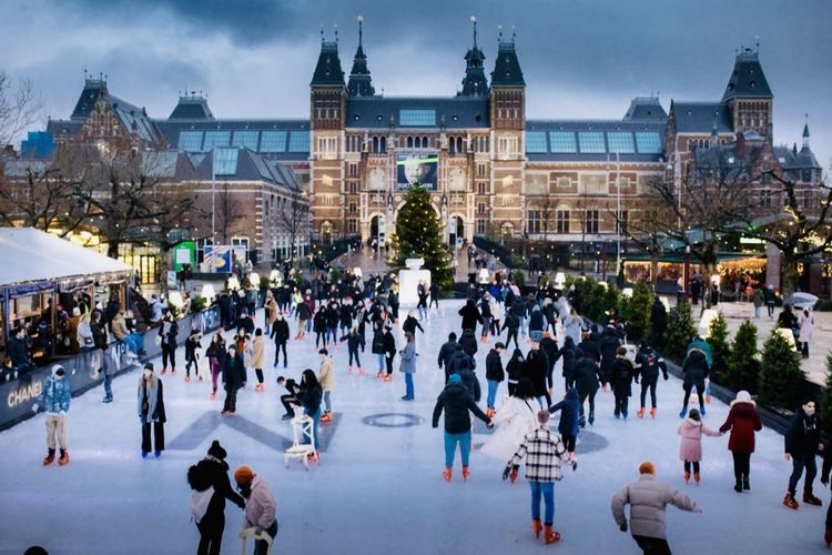 Eropa, Natal, 5 Kota Pilihan untuk Menikmati Libur Natal dan Akhir Tahun di Eropa, 1. London, 2. Amsterdam, 3. Nuremberg, Jerman, 4. Zagreb, Kroasia, 5. Strasbourg, Prancis
