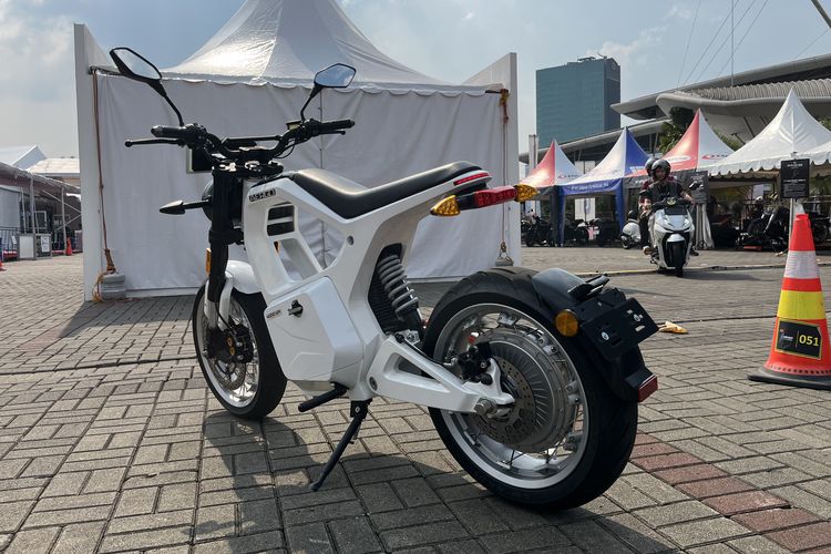 Nore Aergo, Motor Listrik, GIIAS 2025, Desain Futuristik, motor listrik, desain futuristik, Desain Futuristik Nore Aergo, Sport Bike Listrik di GIIAS 2025, Nore Aergo: Inovasi Motor Listrik yang Mencuri Perhatian di GIIAS 2025, Desain Futuristik yang Unik, Performa Luar Biasa dan Teknologi Canggih, Fitur Kestabilan dan Keamanan yang Superior, Harga yang Kompetitif di Pasaran