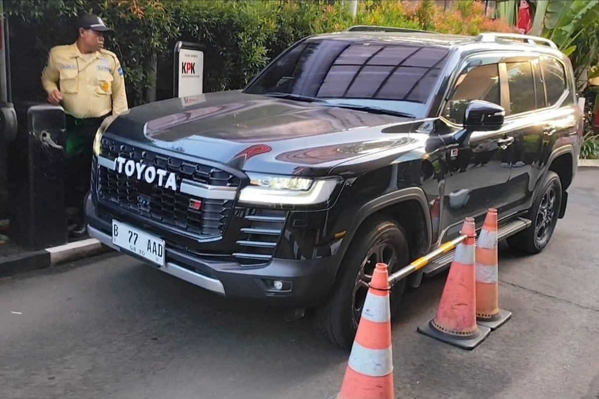 Toyota, Land Cruiser, Bupati Bekasi, Land Cruiser 300, Harga Toyota Land Cruiser Bupati Bekasi Ade Kuswara Tembus Rp 2,7 M