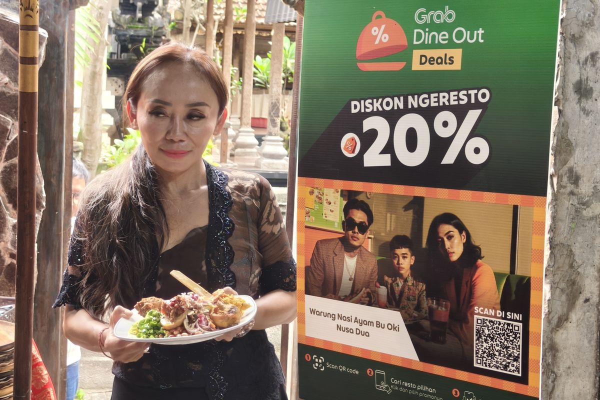 Warung Nasi Ayam Ibu Oki, online, Grab, makanan, Transformasi digital, Cerita Pemilik Warung Nasi Ayam Ibu Oki di Bali, Selaraskan Warung Tradisional dengan Era Digital