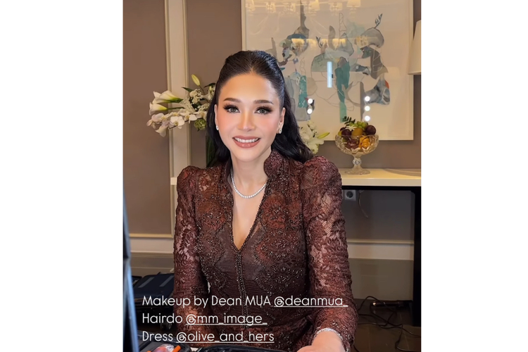 Maia Estianty, Baju Maia Estianty, pernikahan al ghazali dan alyssa daguise, pernikahan al ghazali kapan, intimate dinner al ghazaly dan alyssa, baju maia estianty, model baju maia estianty, Maia Estianty Dansa dengan Al Ghazali di Intimate Dinner Pernikahan, Anggun Berkebaya