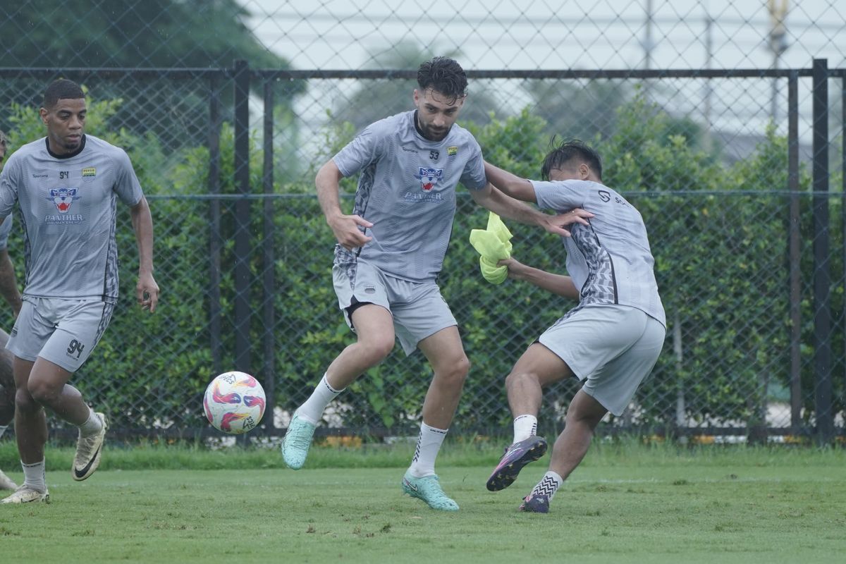 Pertandingan persahabatan, Persib, Persib Bandung, pertandingan persahabatan, Western Sydney Wanderers, Pertandingan Persahabatan, Persib Bandung vs Western Sydney Wanderers, Link Live Streaming Persib vs Western Sydney, Kick Off Pukul 19.00 WIB