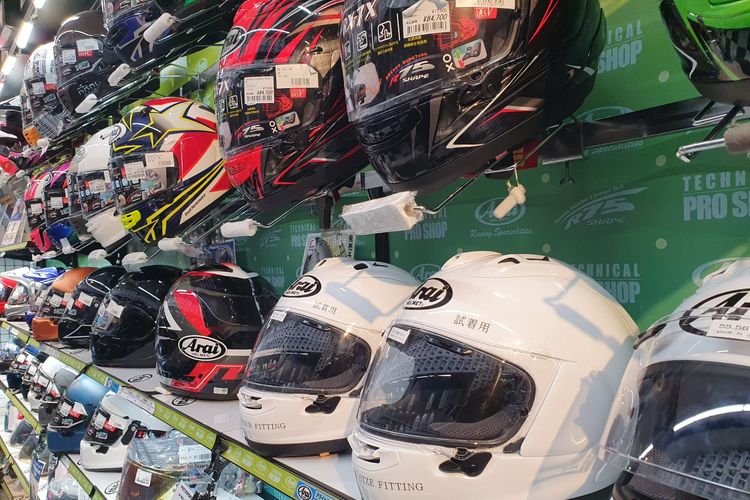 Shoei, Arai, helm premium, Nolan, ricoland, ricoland tokyo, Berburu Helm Premium di Ricoland Tokyo Bay