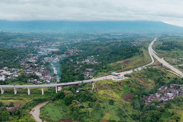 Kemenhub, sinergi, jalan tol, rest area, BMKG, Kemenhub Pastikan Kesiapan Angkutan Nataru 2025/2026 Sektor Darat