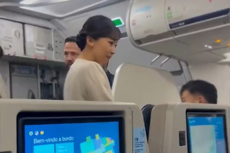 putri kako jepang, putri kako naik pesawat ekonomi, Siapa Putri Kako, putri kako dari akishino, putri kako naik pesawat ekonomi viral, Putri Kako Asal Jepang Viral Usai Naik Pesawat Ekonomi ke Brasil