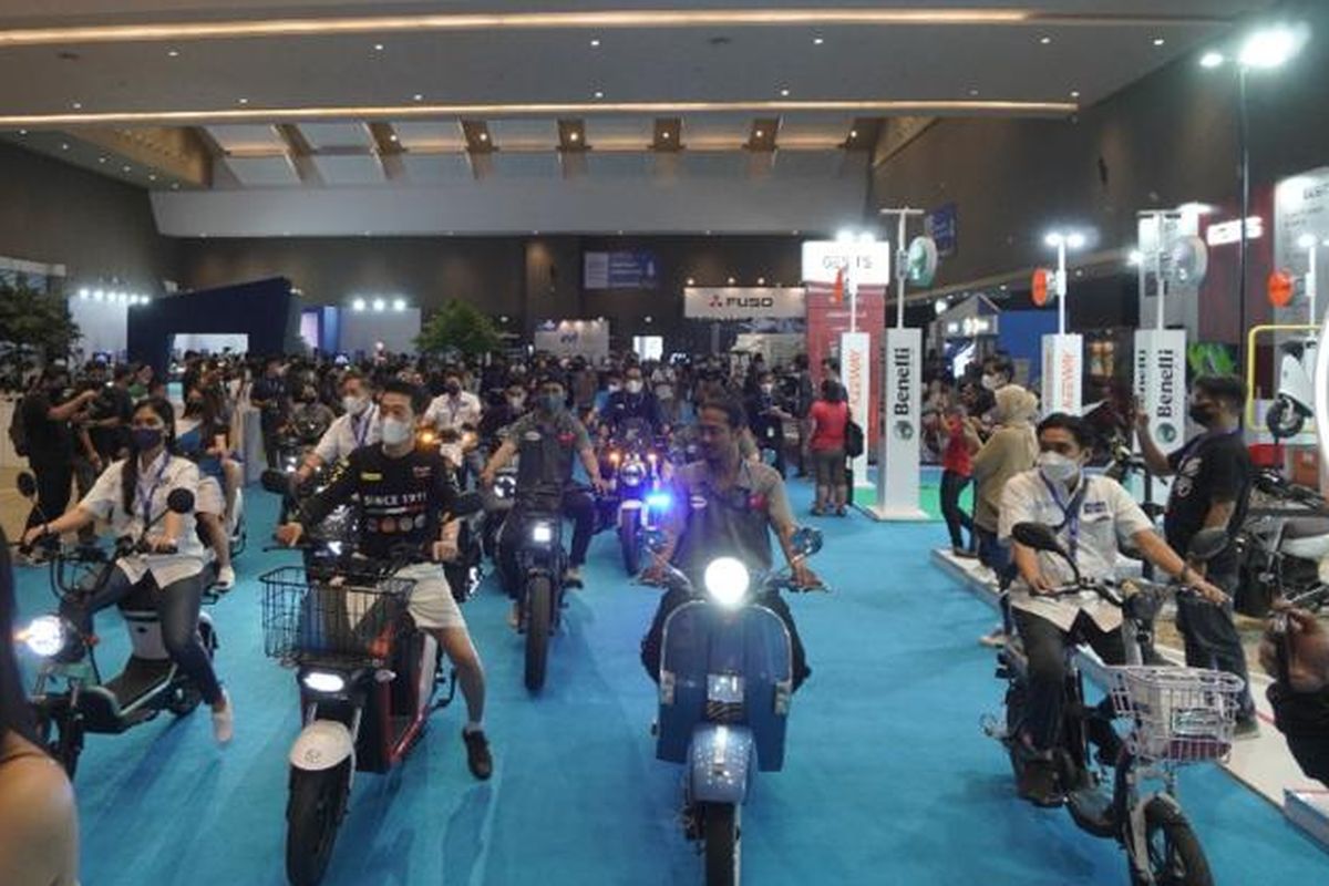 kendaraan listrik, PEVS 2026, PEVS 2026: Inovasi Kendaraan Listrik Terbaru di JIExpo Kemayoran