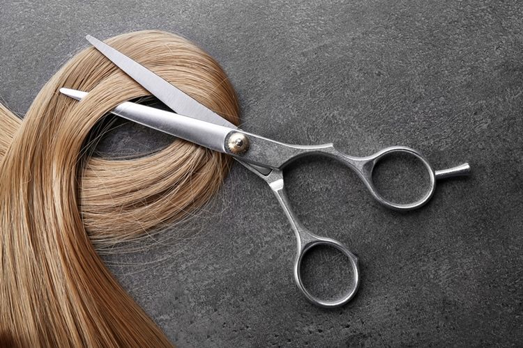 Potong rambut, Makna di Balik Potong Rambut Setelah Putus Cinta, Simbol kelahiran kembali, Kepuasan batin yang instan, Potong rambut bukan selalu karena sedih, Bukan respons trauma