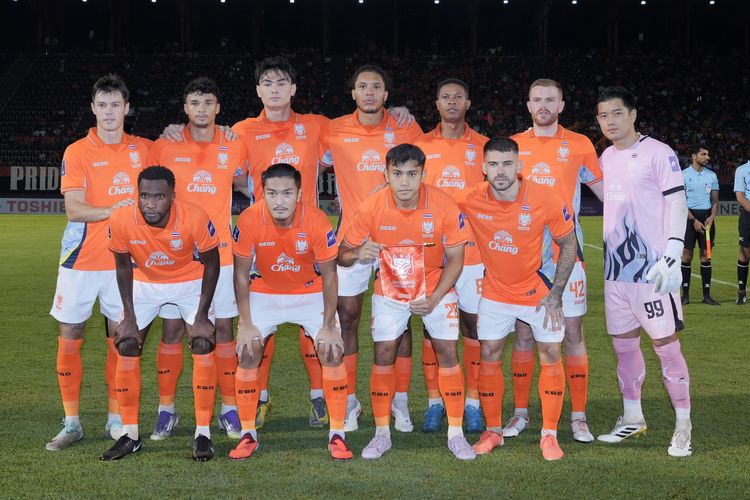 Persib, Marc Klok, Bojan Hodak, Layvin Kurzawa, Ratchaburi FC, Worrawoot Srimaka, Persib Bandung, Ratchaburi Vs Persib, Prediksi Susunan Pemain Ratchaburi Vs Persib: Maung Tanpa 3 Pilar, Layvin Kurzawa Main?