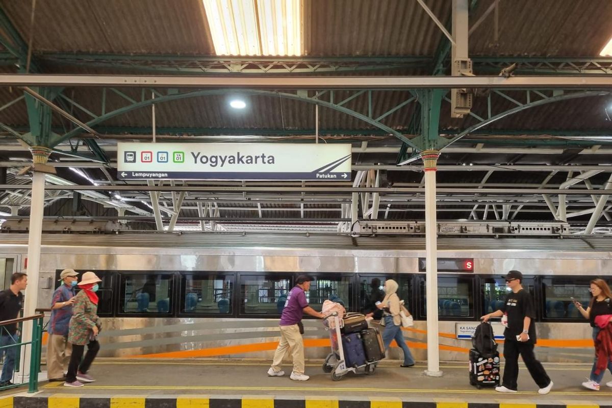 KAI Daop 6 Yogyakarta, Stasiun Lempuyangan, stasiun yogyakarta, ka yang berhenti di stasiun lempuyangan, ka berhenti luar biasa di stasiun lempuyangan, Daftar 44 KA yang Berhenti Luar Biasa di Stasiun Lempuyangan pada Senin, 1 September 2025