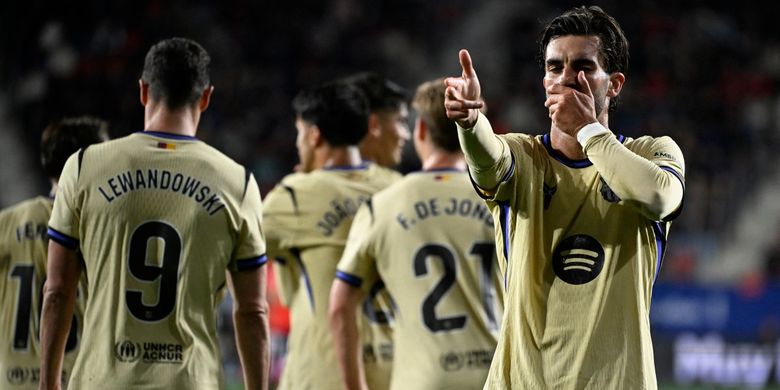 Barcelona, Emirates Islamic, LaLiga, Deco, Perkuat Keuangan Klub, Barcelona Jalin Kemitraan Strategis dengan Emirates Islamic