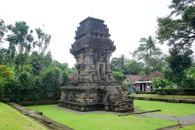 kerajaan, candi, Jawa Timur, wisata, 8 Wisata Candi di Jawa Timur, Lokasi, Sejarah, dan Peninggalan Kerajaannya