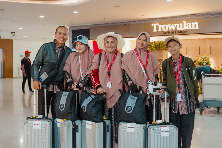 Umrah, umrah, Persada Indonesia, jemaah, penerbangan langsung, Garuda Indonesia, ibadah umrah, Penerbangan langsung, biro travel umrah, Berangkat Umrah Kian Mudah, Persada Indonesia Hadirkan Penerbangan Langsung dari Surabaya ke Jeddah dan Madinah