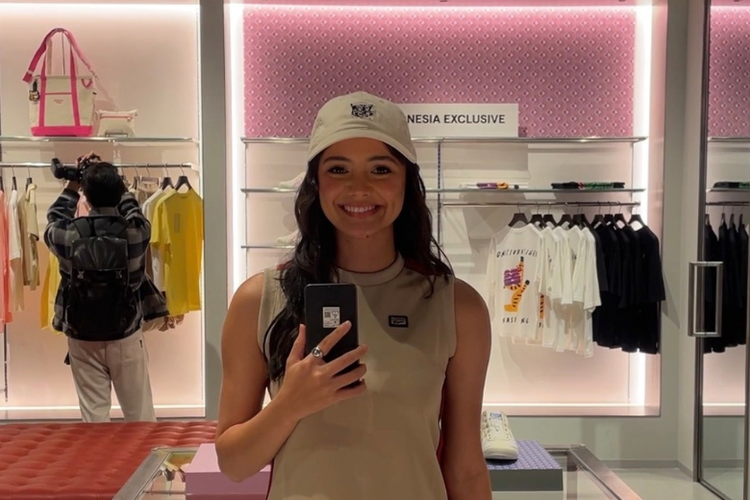Amanda Rawles, Luna Maya, 5 Tips Pilih Sepatu Harian dari Amanda Rawles dan Luna Maya, 1. Utamakan kenyamanan, 2. Sesuaikan dengan karakter kaki, 3. Jangan cuma mengikuti tren, 4. Perhatikan keseimbangan warna, 5. Pilih produk orisinal