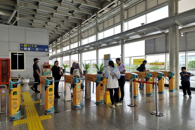 Stasiun Jatinegara, Naik KRL ke Stasiun Jatinegara, Begini Cara Transit ke Kereta Jarak Jauh