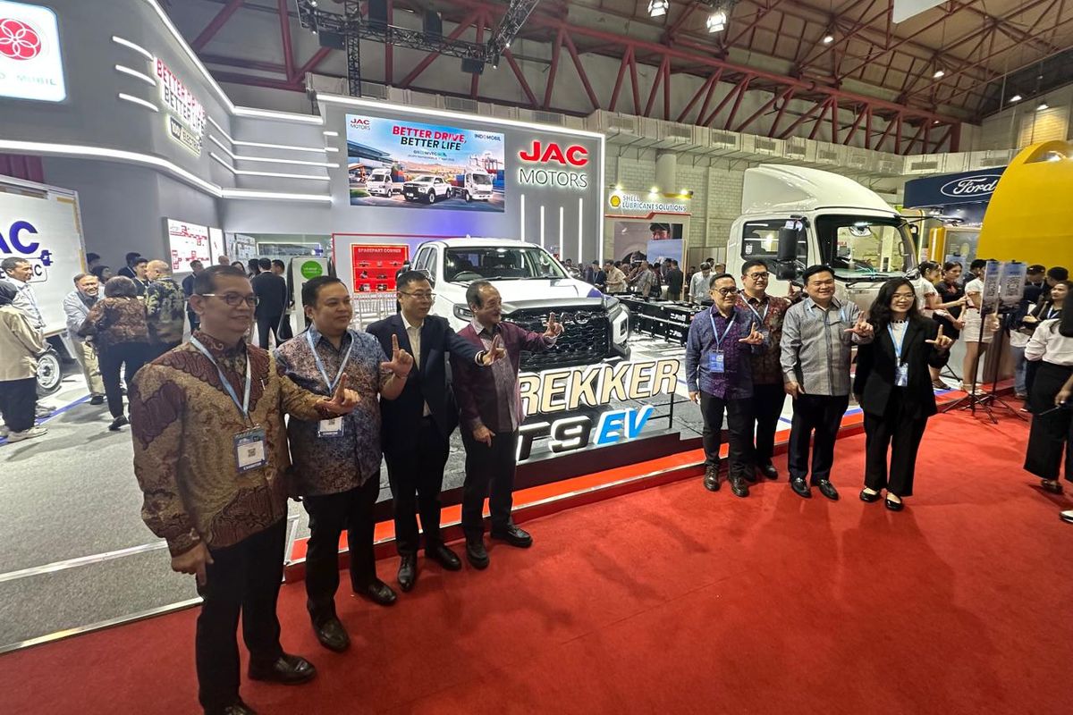 JAC Motors, Gaikindo, Indomobil Group, Giicomvec 2026, kendaraan komersial, JAC Motors dan Indomobil Hadir di GIICOMVEC 2026