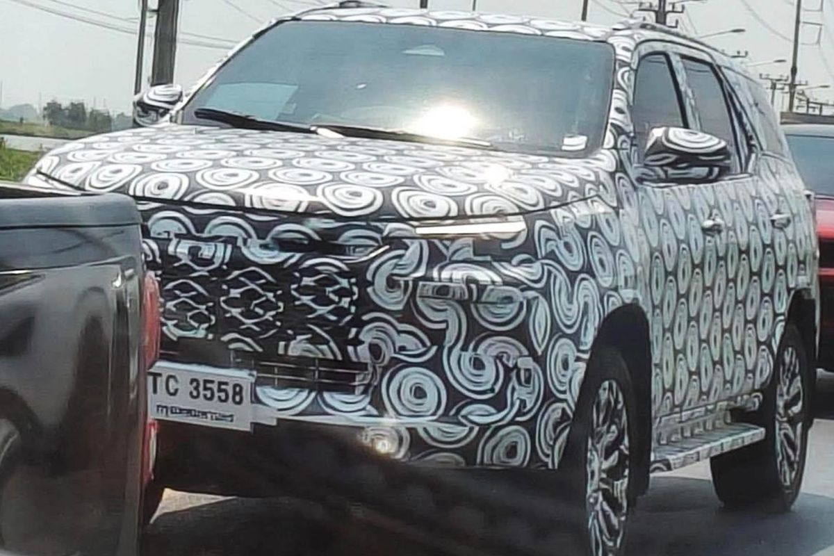 uji jalan, kamuflase, spyshot, Toyota Fortuner Terbaru Tertangkap Sedang Uji Jalan di Thailand