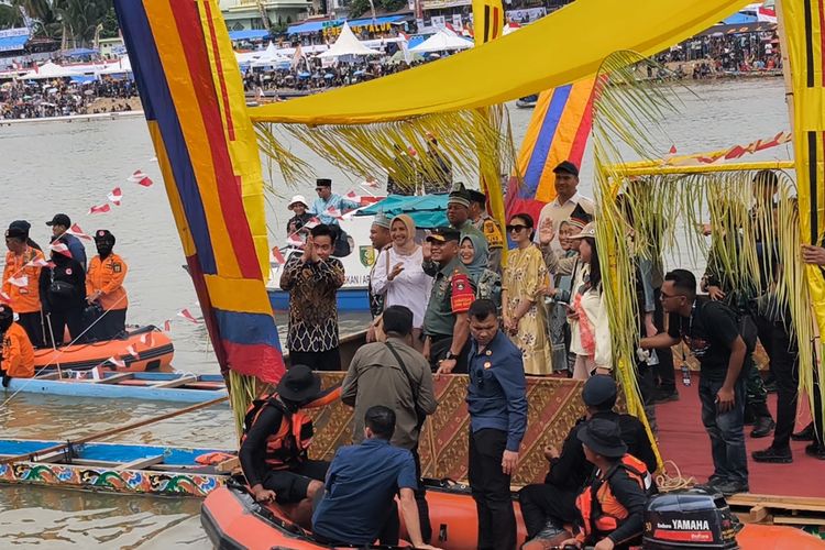 wapres gibran rakabuming raka, kuliner khas riau, Festival Pacu Jalur 2025, Festival Pacu Jalur 2025 Resmi Dibuka, Wapres Gibran: Ini Warisan Kebudayaan