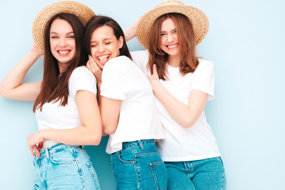 standar kecantikan, bentuk alis, Era Baru Kecantikan: Hasil Natural Geser Perubahan Wajah yang Mencolok