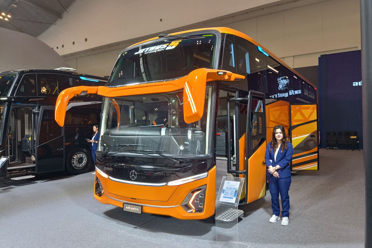 Karoseri Adiputro, Jetbus 5, Unicoach, Jetbus 5 Unicoach, Bus baru, bus baru, Varian Baru Jetbus 5 di GJAW 2025, Ada Unicoach dengan Tiga Kelas