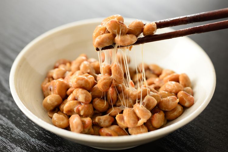 panjang umur, umur panjang, rahasia umur panjang, rahasia umur panjang orang jepang, makanan untuk umur panjang, makanan umur panjang, makanan orang jepang, makanan orang jepang panjang umur, okinawa diet, Rahasia Umur Panjang Orang Jepang, Konsumsi 5 Makanan Ini, 1. Sayur-sayuran, 2. Produk olahan kedelai dan kacang-kacangan, 3. Matcha, 4. Makanan yang difermentasi, 5. Biji-bijian