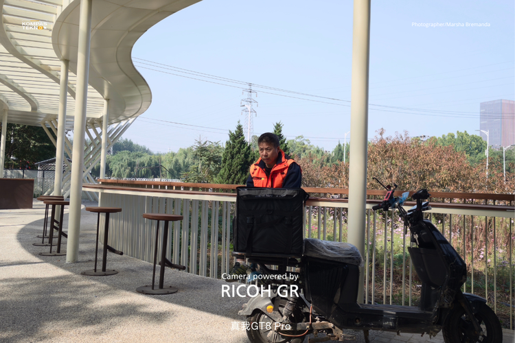 Smartphone, Realme GT 8 Pro, Realme x Ricoh, tone klasik Ricoh GR, kamera Ricoh GR, Menjajal Mode Ricoh GR di Realme GT 8 Pro, Lima Tone Klasik Bikin Foto Lebih Asik