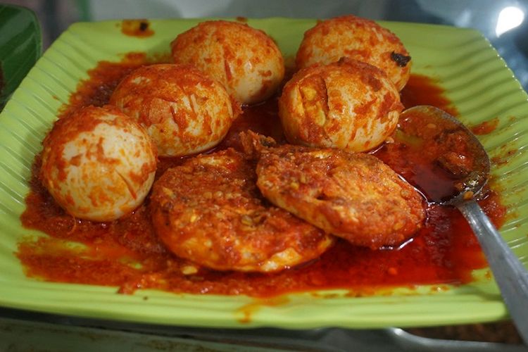 resep, Resep Sambal Telur Balado yang Meresap, Bumbunya Medok dan Bikin Nagih