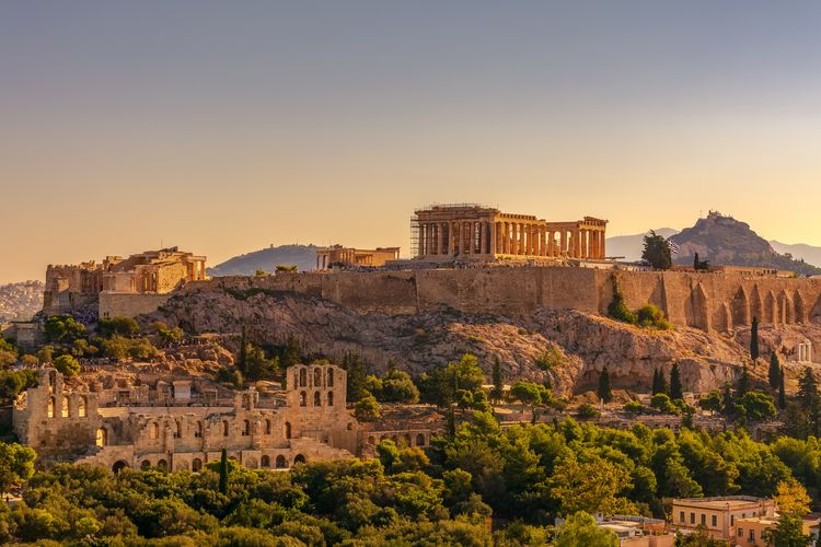 destinasi wisata paling bahagia di dunia, destinasi wisata membahagiakan di dunia, negara paling membahagiakan di dunia, 5 Destinasi Liburan Paling Bikin Bahagia di Dunia 2025, Ada Indonesia?, 1. Lisbon, Portugal, 2. Helsinki, Finlandia, 3. Orlando, Amerika Serikat, 4. Athena, Yunani, 5. Edinburgh, Skotlandia