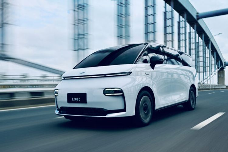 kendaraan ramah lingkungan, MPV listrik, Geely Auto Indonesia, Yusuf Anshori, Geely Siapkan Penantang Denza D9 di Indonesia