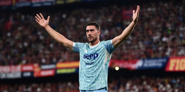 Barcelona, Juventus, Robert Lewandowski, Atletico Madrid, Bursa Transfer, Liga Spanyol, Dusan Vlahovic, LaLiga, Julian Alvarez, Tak Hanya Dusan Vlahovic, Julian Alvarez Jadi Target Incaran Barcelona