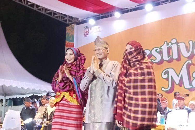 Pemerintah Kota Bima, Festival Rimpu Mantika, Buana Eka Putra, pelestarian budaya, festival rimpu mantika, Festival Rimpu Mantika 2025 di Bima, Upaya Pelestarian Pakaian Tradisional NTB