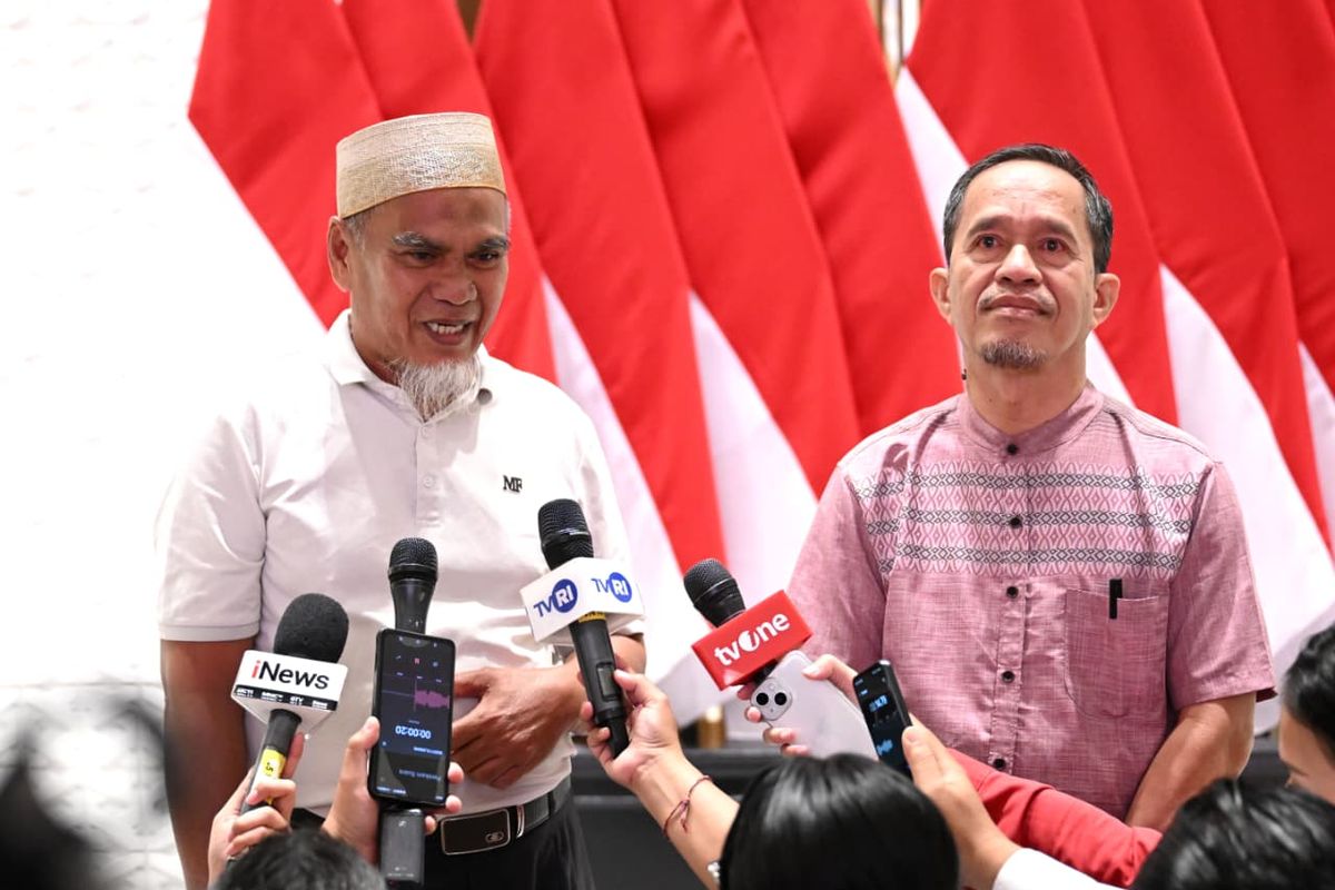 guru, Rasnal, Abdul Muis, Prabowo, guru di Luwu Utara, guru di luwu utara, Prabowo Turun Tangan Kasus 2 Guru Luwu Utara: Beri Rehabilitasi dan Perintahkan Usut Ulang