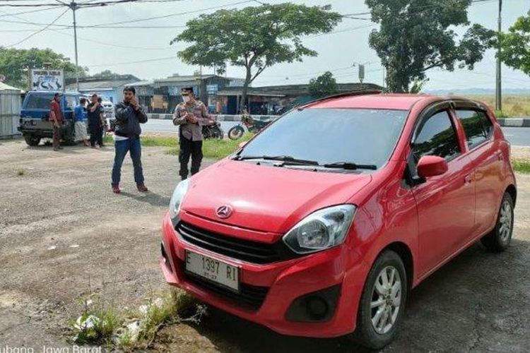 Ayla, Daihatsu, mobil, irit, Daihatsu Ayla, Testimoni Pengguna Daihatsu Ayla: 14 Liter Tempuh Jarak 230 Km