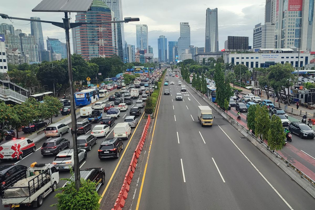 gerbang tol, Catat, 28 Akses Tol Jakarta Kena Ganjil Genap Pagi Ini