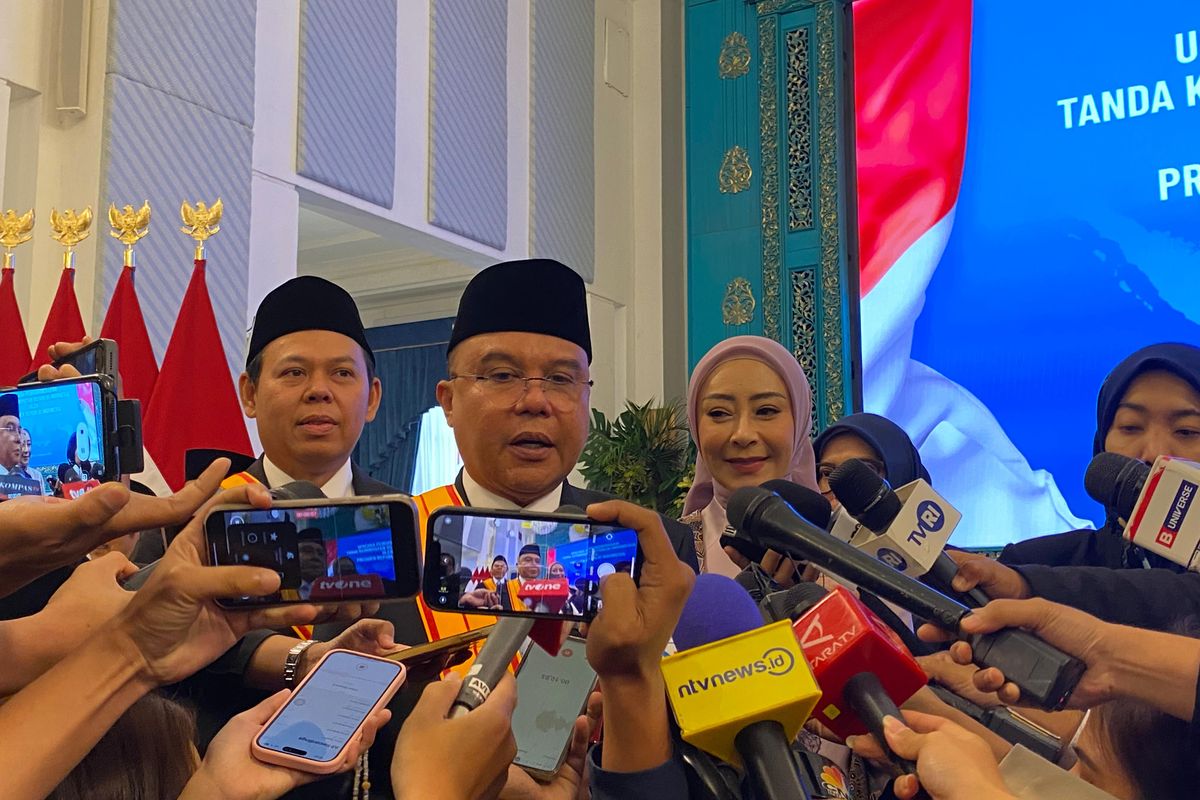 Sufmi Dasco Ahmad, gaji DPR, Wakil Ketua DPR, tunjangan rumah anggota dpr, gaji dpr 2025, Ramai Didemo, Dasco Klarifikasi Tunjangan Rumah DPR Rp 50 Juta Hanya Sampai Oktober, Tunjangan Rumah Hanya Diberikan Satu Tahun, Klarifikasi di Tengah Sorotan Publik, Demo 25 Agustus di DPR Ricuh, DPR Janji Tampung Aspirasi