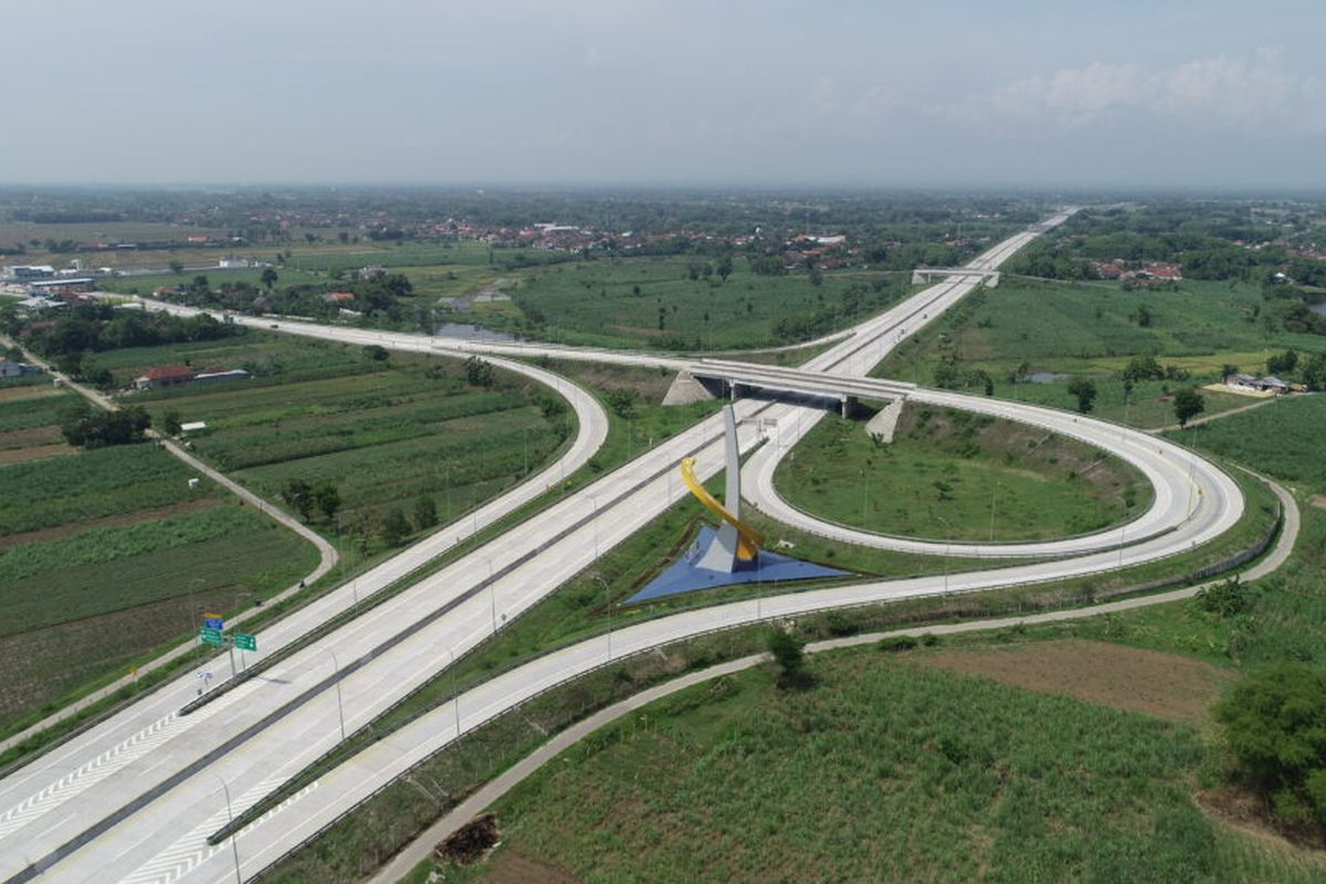 Hujan deras, Jasamarga, Tol Ngawi-Kertosono, cuaca esktrem, Tol Ngawi-Kertosono: Jasamarga Imbau Pengendara Kurangi Kecepatan Selama Hujan Deras