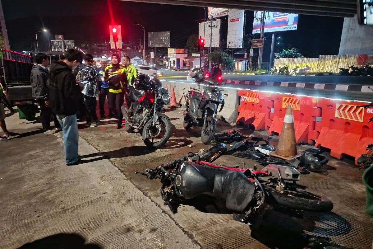 rem blong, kendaraan besar, kecelakaan, Kejadian Lagi, Kecelakaan Beruntun di Exit Tol Bawen Akibat Rem Blong