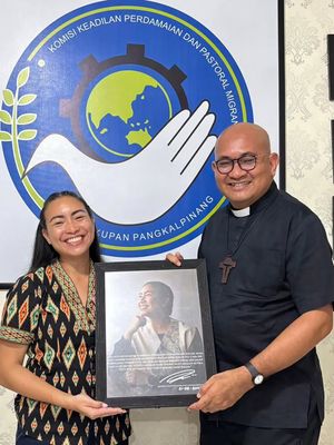 batik, Kain Tenun, wastra nusantara, Rahayu Saraswati, keponakan Prabowo Subianto, rahayu saraswati dpr, rahayu saraswati DPR RI, Ragam Wastra Nusantara yang Dikenakan Rahayu Saraswati, Klasik dan Kekinian