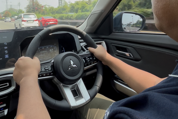 Mitsubishi, Destinator, Mitsubishi Destinator, tes mobil, Jajal Mitsubishi Destinator Mulai Jalan Tol sampai Sirkuit Sentul