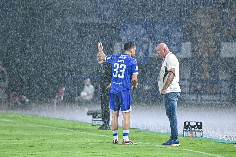 Timnas Indonesia, pssi, AFC Champions League, Persib Bandung, patrick kluivert, Thom Haye, Thom Haye Menolak Bahas Pengganti Patrick Kluivert di Timnas Indonesia
