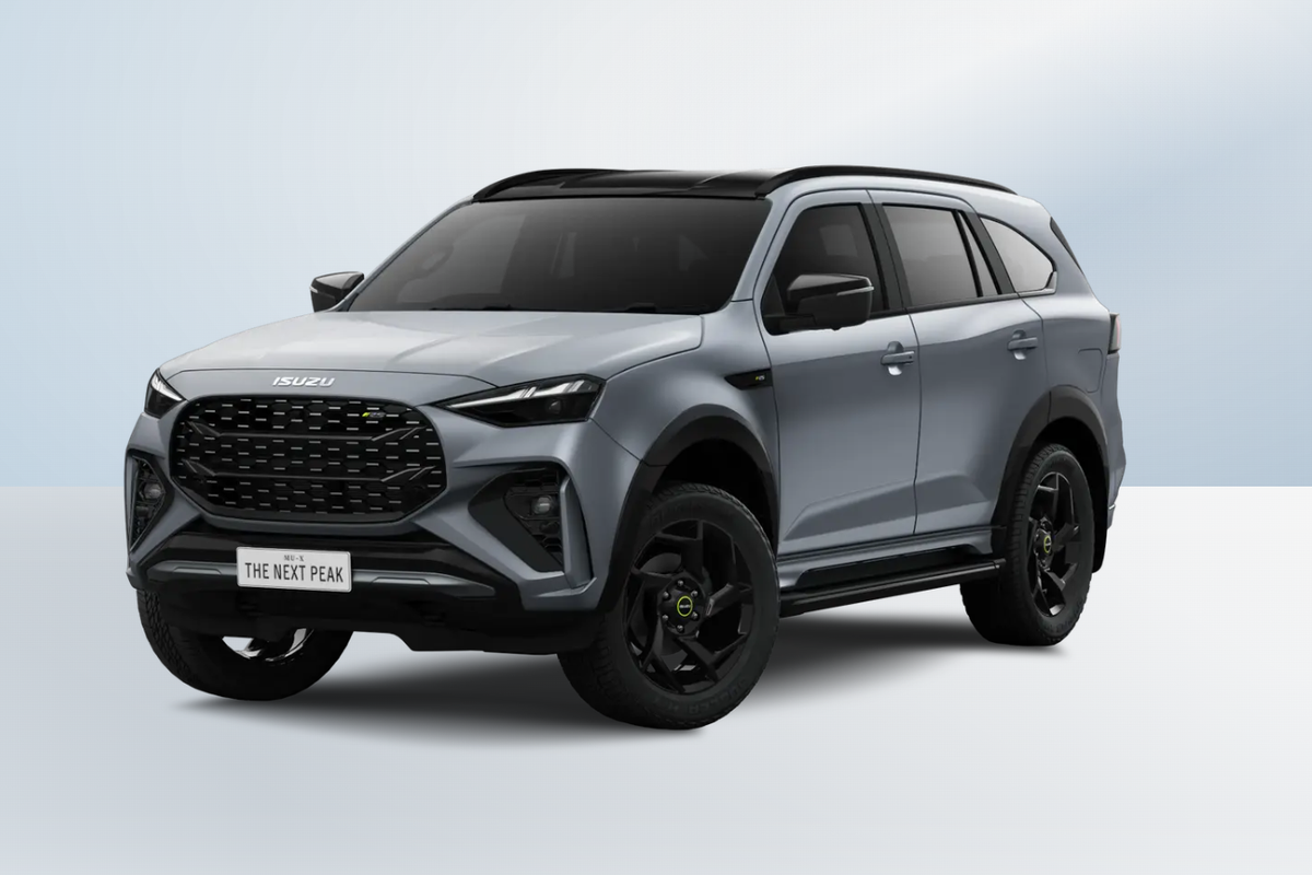 Isuzu MU-X, Toyota Fortuner, fitur, Fitur, Komparasi, Toyota fortuner, Isuzu mu-X, GIIAS 2025, Adu Fitur Isuzu MU-X Facelift dan Toyota Fortuner 2025