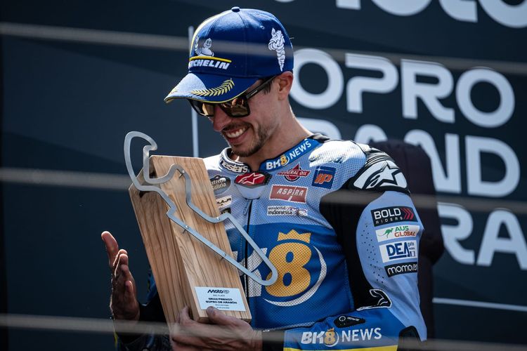 Gresini Racing, MotoGP, Ducati, MotoGP Aragon 2025, Sirkuit Aragon, Alex Marquez, Fermin Aldeguer, Desmosedici GP24, MotoGP 2025, ducati, motogp 2025, Gresini Racing Pede Naik Podium di Mugello