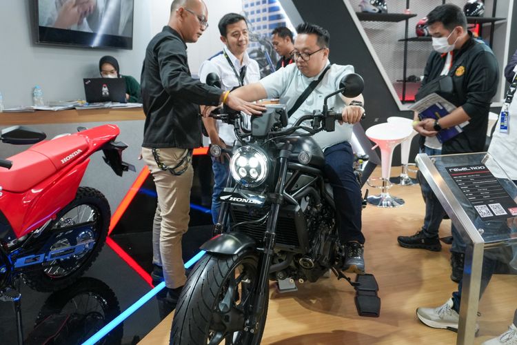 GIIAS 2025, Honda, penjualan, big bike, Rebel, Big Bike, rebel, PCX dan Stylo Dongkrak Penjualan Honda di GIIAS 2025