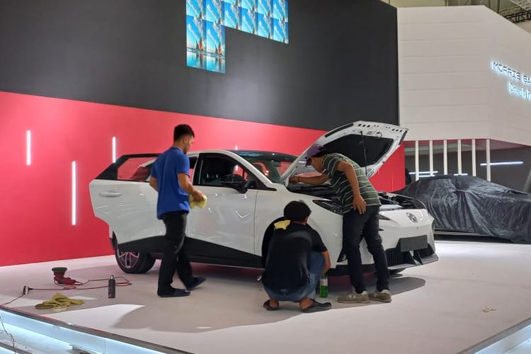 mobil listrik, Gaikindo Indonesia International Auto Show, GIIAS, MG Motor Indonesia, MG 4 EV, Long Range, GIIAS 2025, Morris Garages, MG 4 EV Varian Long Range Meluncur di GIIAS 2025?