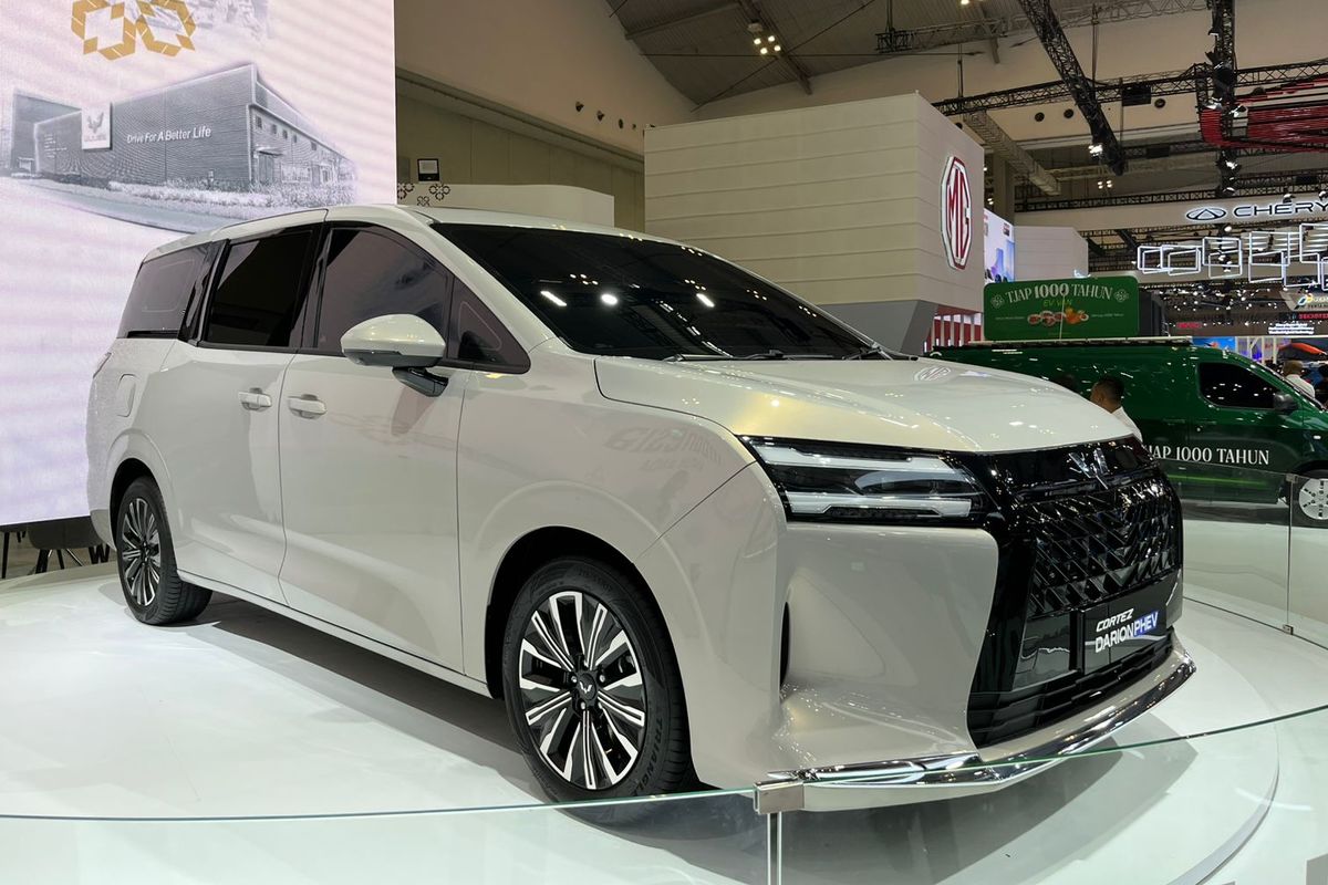 MPV Hybrid, GIIAS 2025, MPV hybrid, Wuling Cortez Darion, Honda Step WGN, Adu Canggih MPV Hybrid GIIAS 2025: Wuling vs Honda vs Nissan vs Toyota