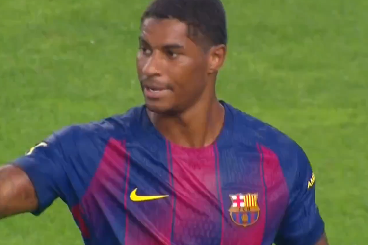 Barcelona, liga champions, Olympiacos, Hansi Flick, Barcelona vs Olympiacos, Barcelona Vs Olympiacos: Hansi Flick Pusing Hadapi Badai Cedera