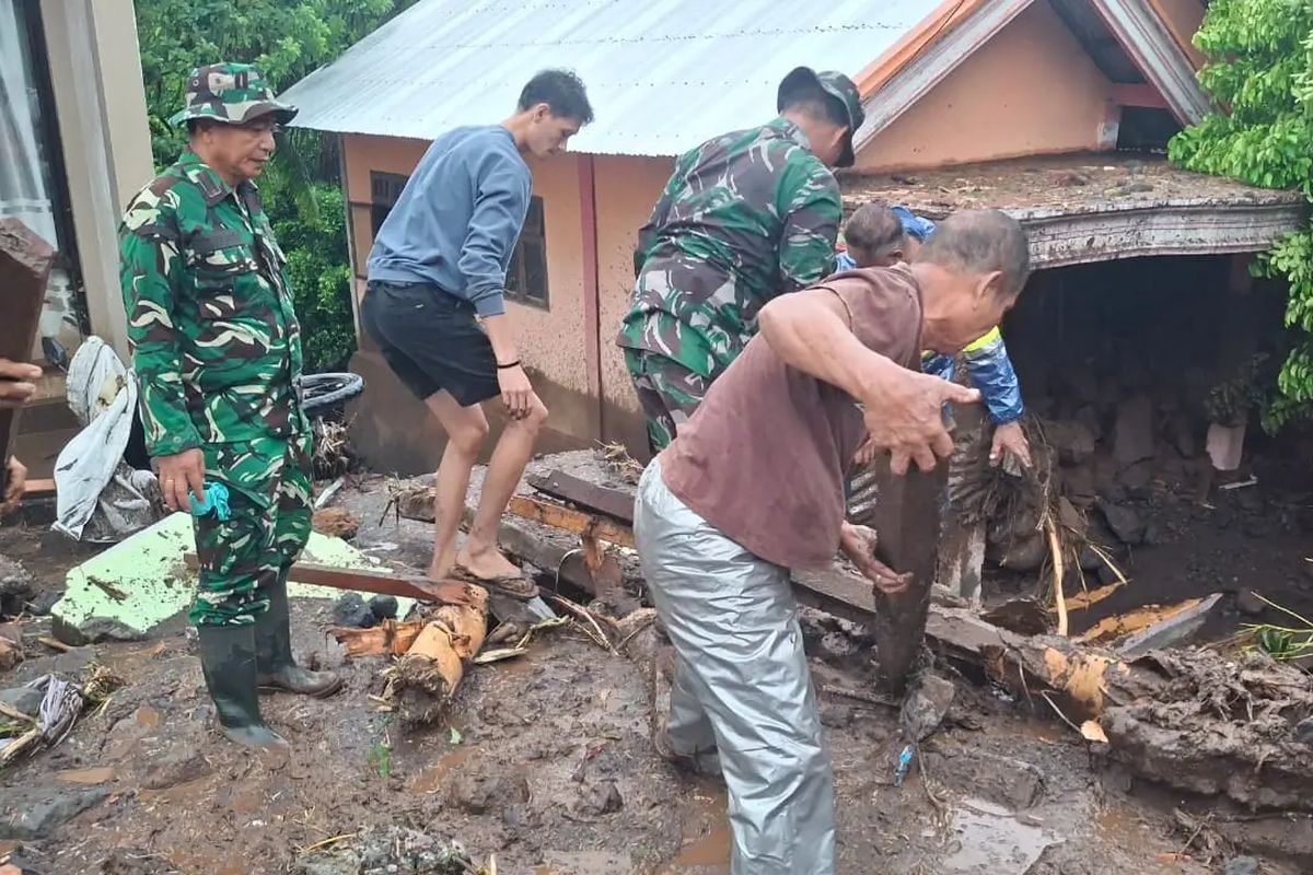 Banjir bandang, Sitaro, Kisah Pilu Erna, Korban Banjir Sitaro yang Kehilangan Rumah dan Tetangga, Sempat Lari ke Pantai