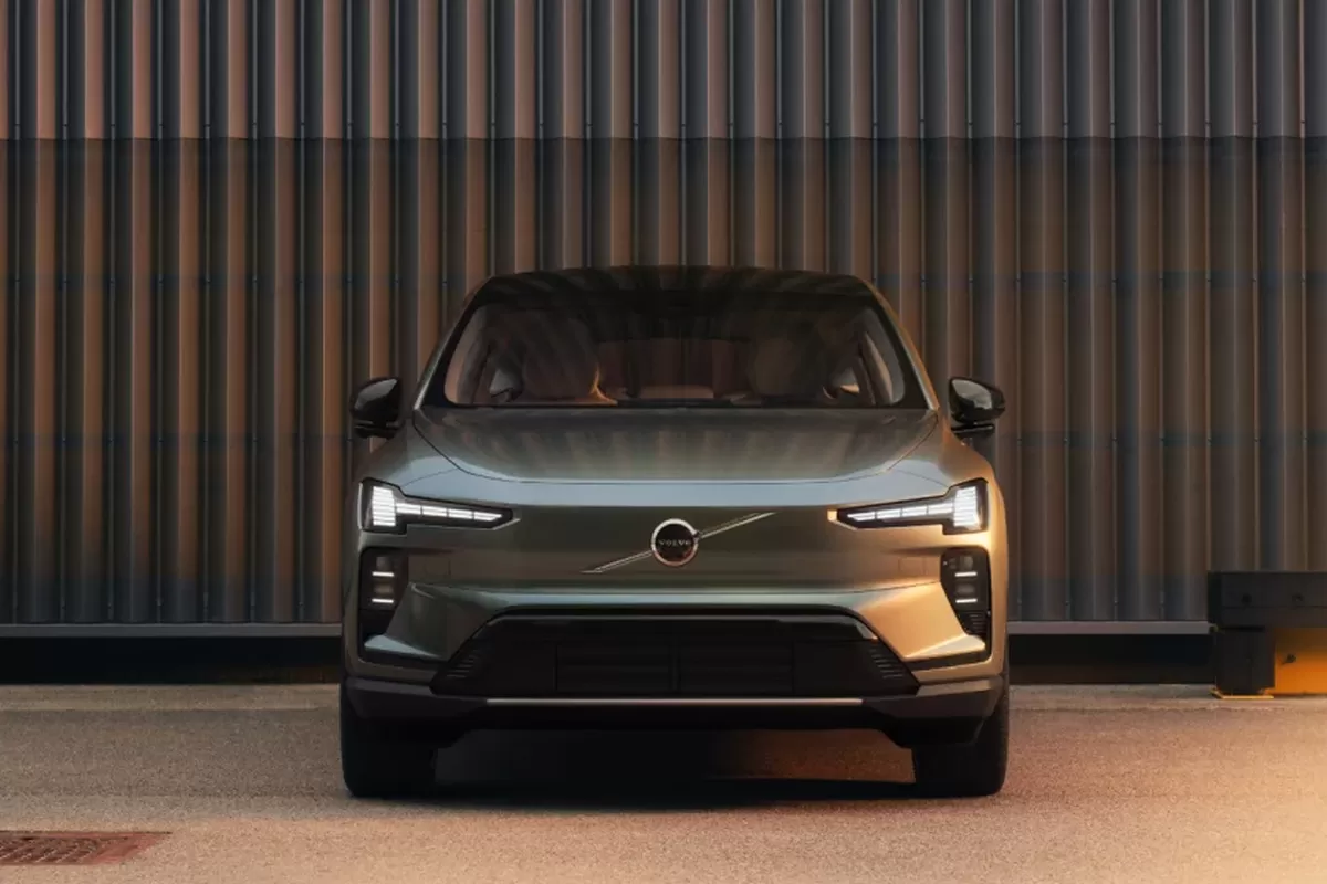Volvo, mobil listrik, EX60, Gemini AI, Volvo EX60, Volvo EX60 Diumumkan, Mobil Listrik yang Bisa Diajak Ngobrol lewat Gemini AI