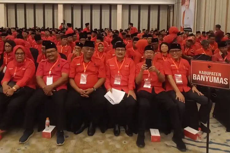 PDIP, DPC PDIP Banyumas, Sah, Bupati Banyumas Sadewo Resmi Pimpin DPC PDIP Banyumas 2025 - 2030, Penetapan Ketua DPC PDIP Banyumas, Dinamika Internal Jelang Penetapan, Sejalan Konsolidasi PDIP Jawa Tengah, Susunan Pengurus DPC PDIP Banyumas 2025–2030