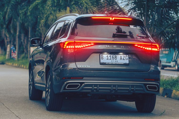 Chery Tiggo 8 CSH, SUV PHEV, Lepas L8, komparasi mobil, Lepas L8 dan Chery Tiggo 8 CSH: Siapa yang Lebih Unggul?